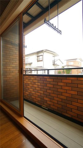 ラフィーネ津志田のバルコニー