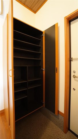 ラフィーネ津志田の収納