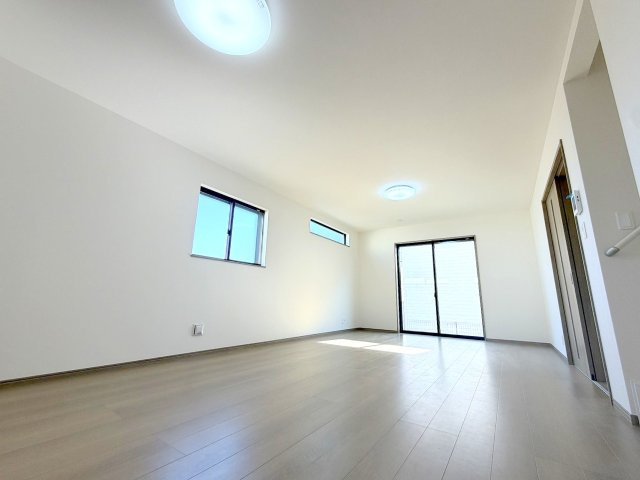 あきる野市秋留全６棟　新築分譲の居間・リビング