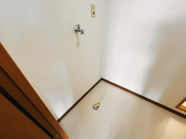 リベア船小屋の設備|室内洗濯機置き場です。