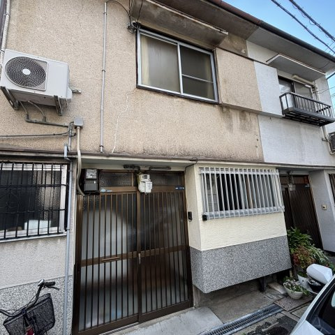 野里町テラスの外観