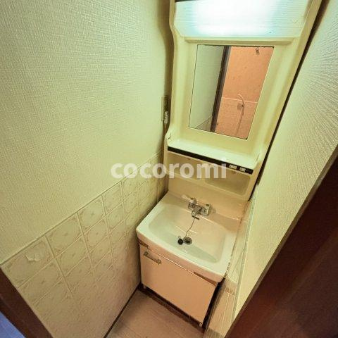 下神田戸建ての洗面所