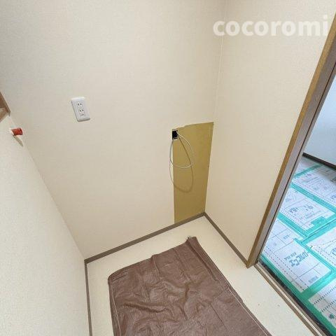 堂山車庫付き貸家の洗面所