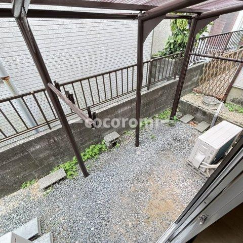 茄子作リノベーションハウスのバルコニー