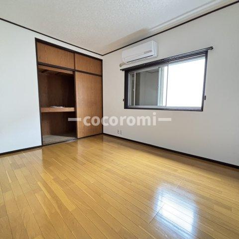 茄子作リノベーションハウスの洋室