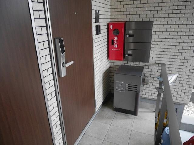 カーサソレアード桜丘の玄関|玄関の外側です