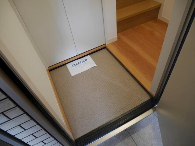 カーサソレアード桜丘の玄関|玄関を開けたところです