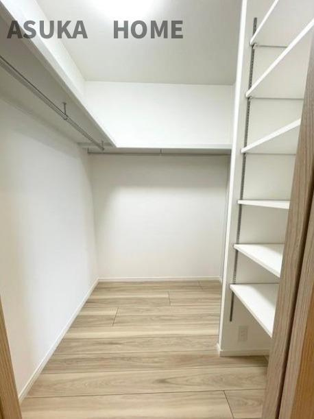 藤和ライブタウン大船３号棟の収納|洋室にはこんなに広いウォークインクローゼット付があります。
