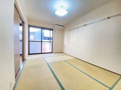 【寝室】 | ファミーユ正雀