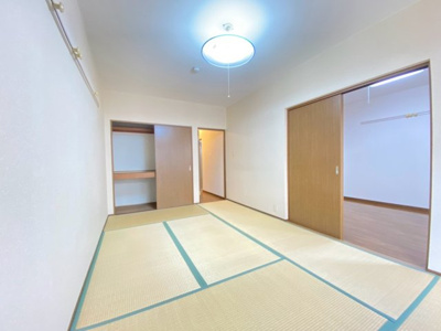 【寝室】 | ファミーユ正雀