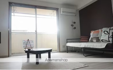 ハイムクマンドの居間・リビング