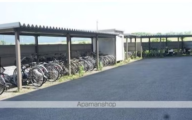 ハイムクマンドの駐車場