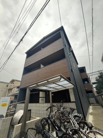 エスポアール甲子園の外観