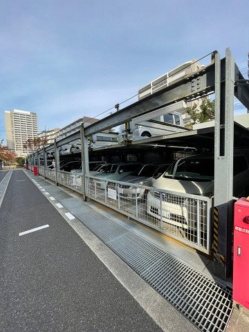 ファインビュー西宮の駐車場