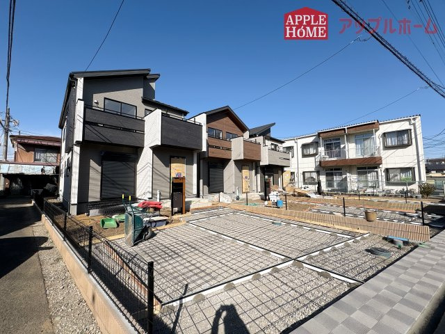 [新築住宅] 鶴ヶ島市上広谷 3期 全3棟の前面道路含む現地写真