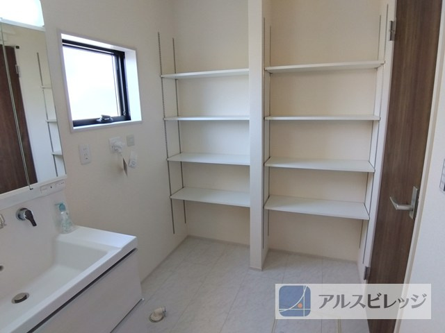 新築/新座市新堀1　全２棟の収納|収納豊富な洗面室