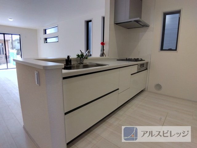 新築/新座市新堀1　全２棟のキッチン|使いやすいシステムキッチン
