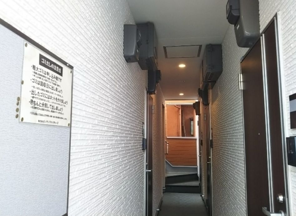 ハーモニーテラス泉町のエントランス