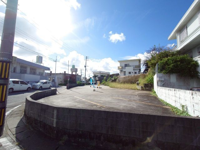 【売地】那覇市首里崎山町の前面道路含む現地写真