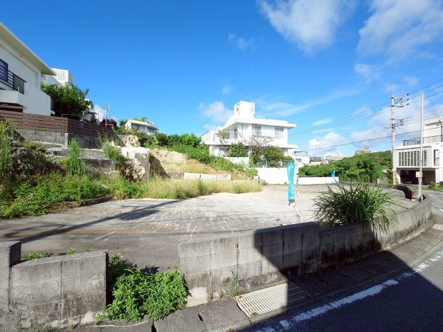 【売地】那覇市首里崎山町の前面道路含む現地写真