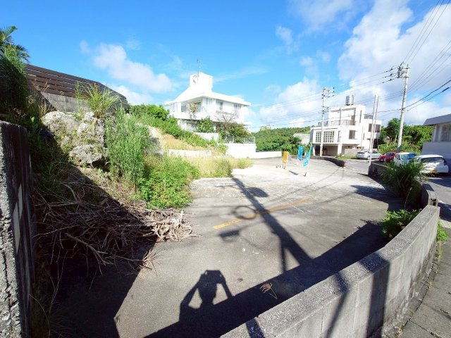 【売地】那覇市首里崎山町の前面道路含む現地写真