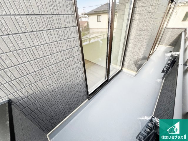 明石市二見町西二見　新築一戸建てのバルコニー|ワイドバルコニーは洗濯物を干すスペースが広いのでご家族が多くても安心！