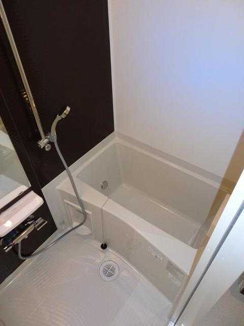 フェリズ　プレンシードの浴室