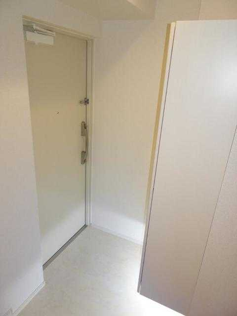 フェリズ　プレンシードの玄関