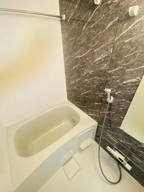 ＶＡＲＩＯ浅草の浴室