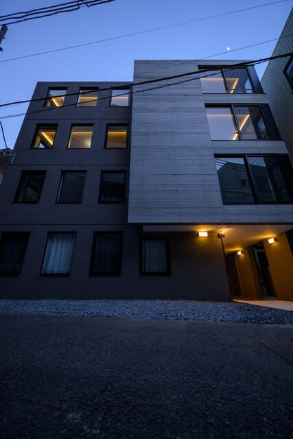 ｔｈｅ　ｔｒｉａｓ　ｓａｋｕｒａｄａｉ