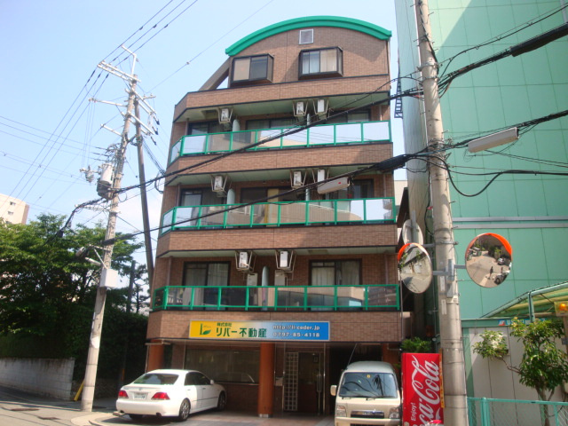 エルロン21（ELERON21）の外観