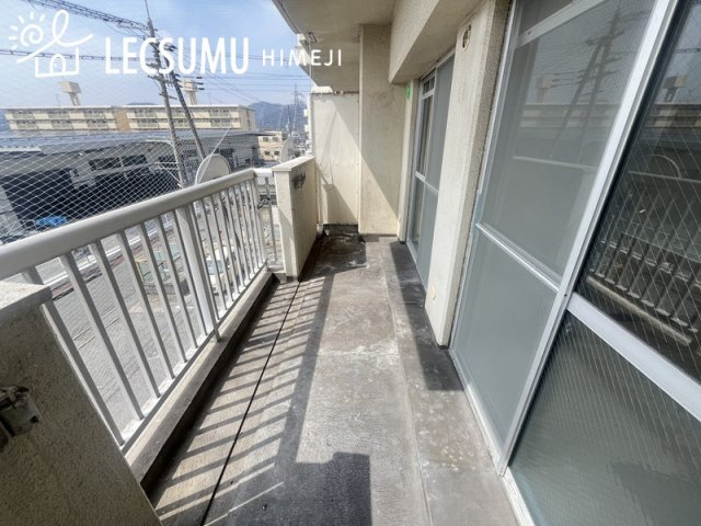 万葉ハイツ姫路のバルコニー