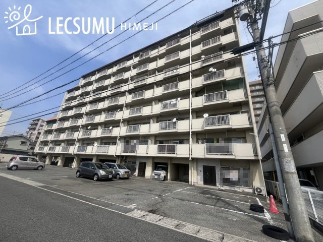 万葉ハイツ姫路の外観