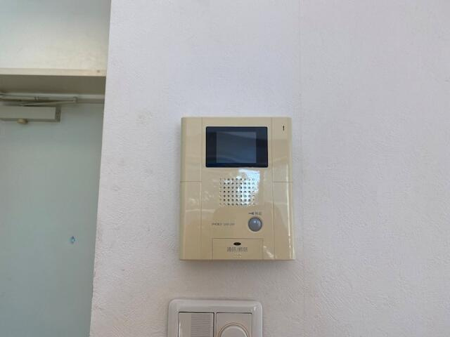 Ｓｃｉｍｏｎｅの設備|モニタ付きインターホンです