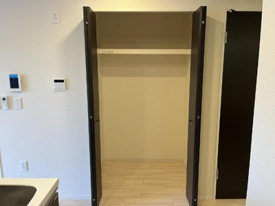 【収納】 | トワ・フィーユⅡ | リビングクローゼット