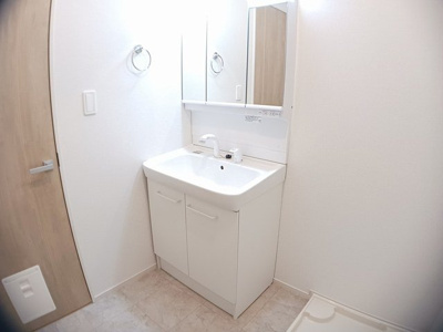 【洗面所】 | メルヴェイユＣ