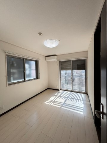 北千住戸建ての内装
