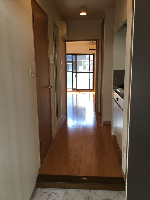 ドエル・ミョウセイの内装