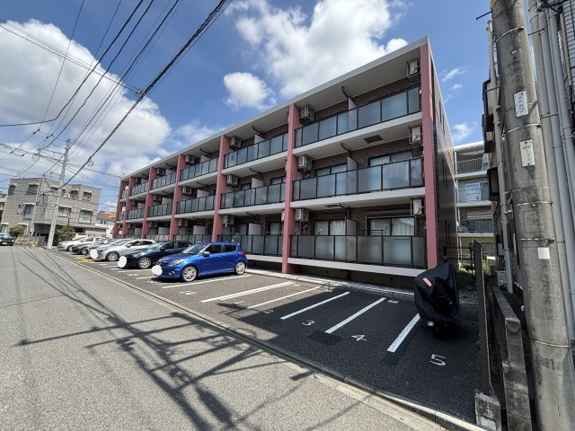 ドエル・ミョウセイの外観