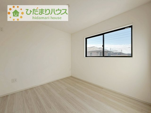 【洋室】 | つくば市松栄1期　新築戸建 | 机にベットを置けば子供部屋の完成です！