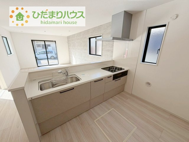 【キッチン】 | つくば市松栄1期　新築戸建 | 3口コンロでお料理する時間も短くなりそうですね(*‘∀‘)