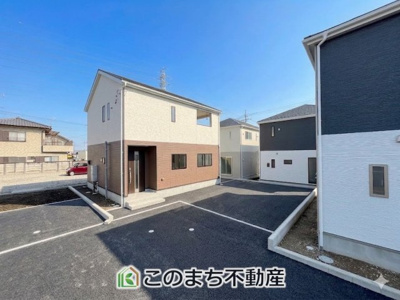 【駐車場】 | CRADLEGARDEN小山市東間々田第7　5号棟 | カースペースは並列３台分ございます！