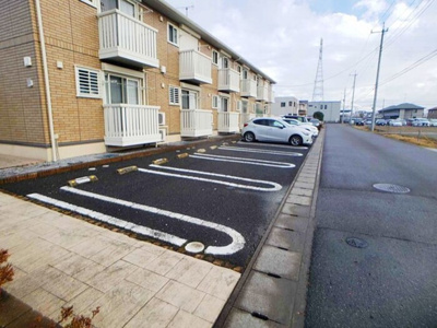 【駐車場】 | グランモアインターパーク | 駐車場