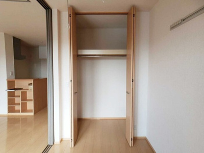 【洋室】 | グランモアインターパーク | 洋室・収納