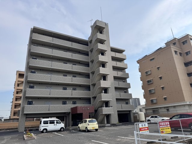 カルムプレミア今の外観