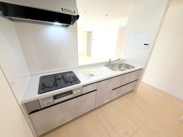 あきる野市草花全２棟　新築分譲のキッチン