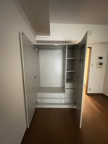 クリムゾン博多の収納