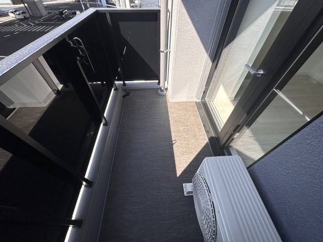 S-RESIDENCE高井田beletaのバルコニー|暖かな日差しのふりそそぐバルコニー