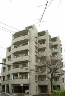 【外観】 | クラース哲学堂公園 | 鉄筋コンクリート造のがっちりとした建物。