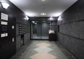 ルーブル西荻窪弐番館のエントランス| 